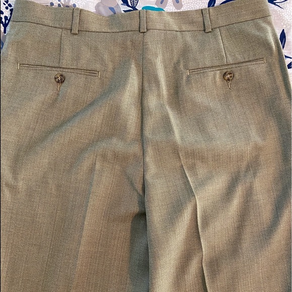 Men’s pleated & cuffed dress slacks 36x34 - Picture 3 of 4